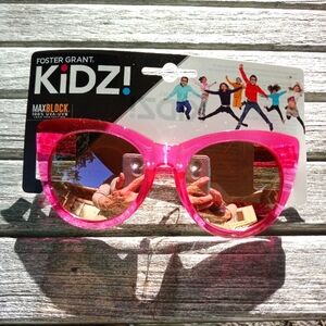 Kids Foster Grant sunglasses